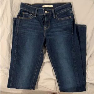 Levi’s woman’s size 25 jeans
